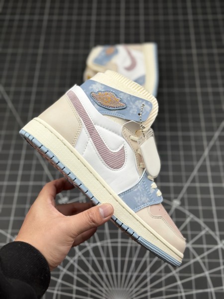 Jordan 1 High Zoom Air CMFT Pink Oxford (W)