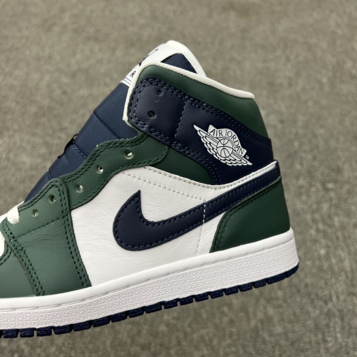 Jordan 1 Mid SE Seahawks (W)
