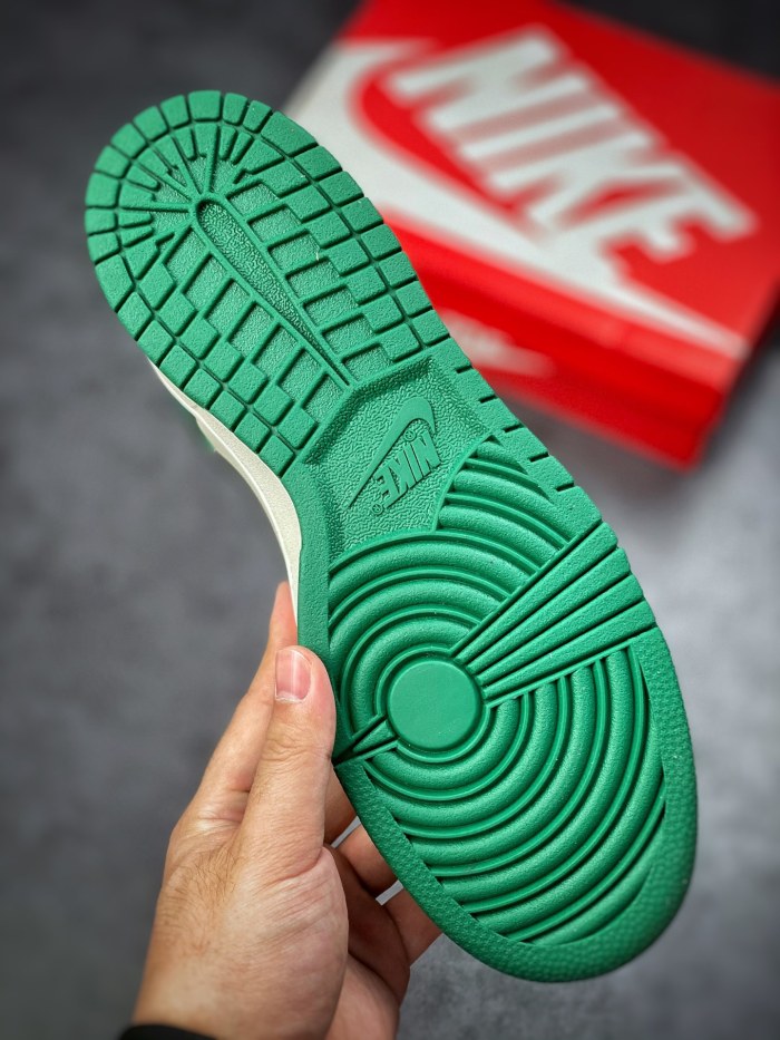 Nike Dunk Low SE Lottery Pack Malachite Green