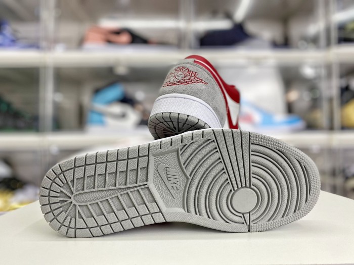Jordan 1 Low SE Light Smoke Grey Gym Red