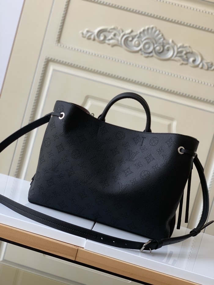 Handbag Louis Vuitton 59200 size32 x 23 x 13