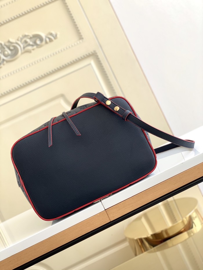 Handbag Louis Vuitton M45256 size26.0 x 26.0 x 17.5