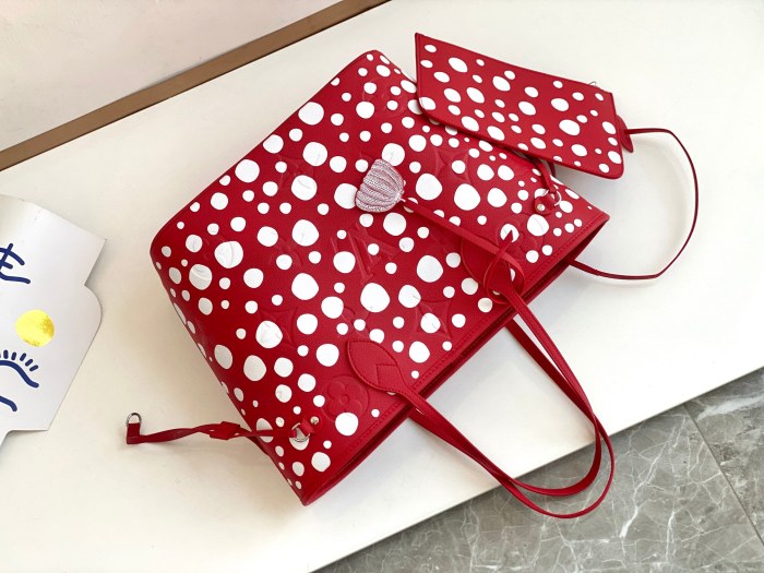 Handbag   Louis Vuitton M46422 size 32 x 29 x 17 cm