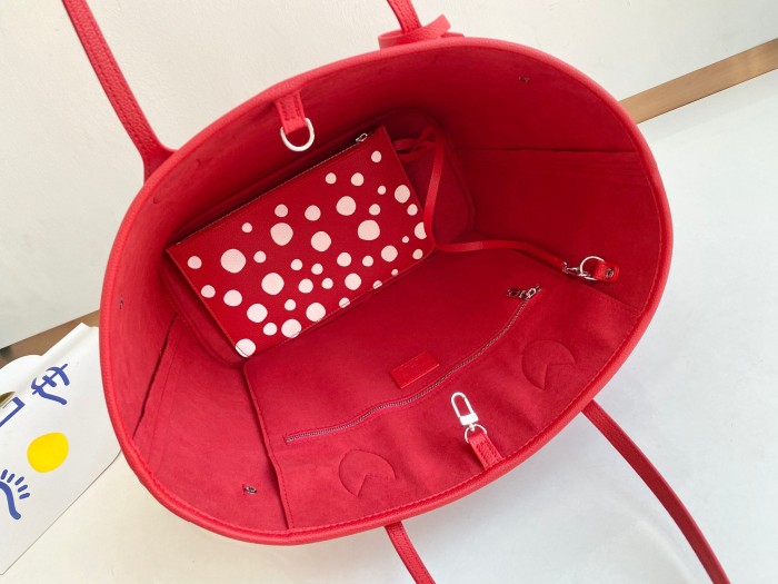 Handbag   Louis Vuitton M46422 size 32 x 29 x 17 cm