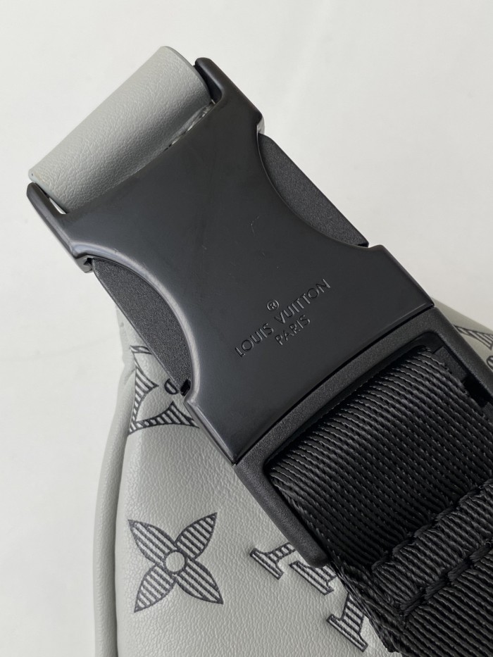 Handbag  Louis Vuitton M46108 size 44 x 15 x 9 cm