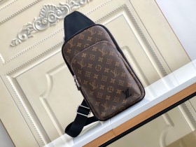 Handbag  Louis Vuitton 46327 size 20x31x7 cm
