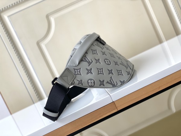 Handbag  Louis Vuitton M46108 size 44 x 15 x 9 cm