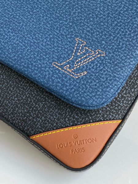 Handbag  Louis Vuitton  M21544  size 25 x 18.5 x 7 cm