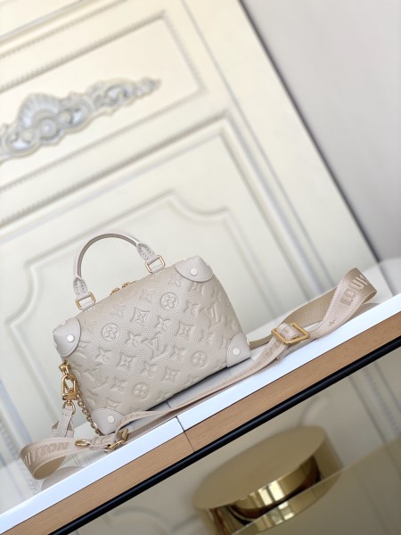  Handbag  Louis Vuitton  M45392 size 20*14*8 cm