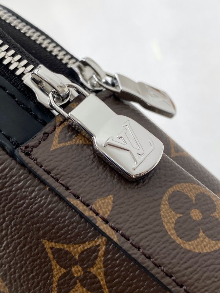 Handbag  Louis Vuitton 46327 size 20x31x7 cm