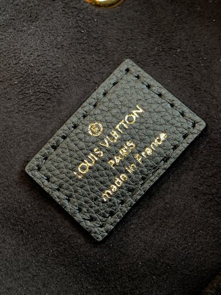  Handbag   Louis Vuitton  M57687  size  23.0 x 23.0 x 16.0 cm