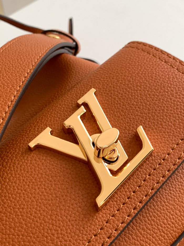 Handbag   Louis Vuitton  M57689 size 23.0 x 23.0 x 16.0 cm