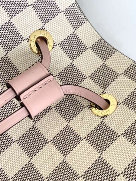LOUIS VUITTON NOE Checkerboard Leather Bucket Bag, Portable Crossbody Bag, Shoulder Bag Women's Light Pink Rose N40152 size  25.91*17.53*25.91 cm