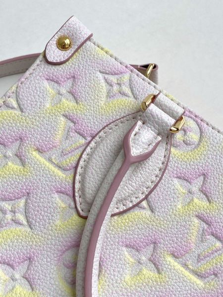  Handbag   Louis Vuitton  M46168  size 25 x 19 x 11.5 cm