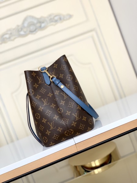 LOUIS VUITTON NeoNoe Monogram Brown/Bleu Jean M43569 size 26*17.5*26 cm