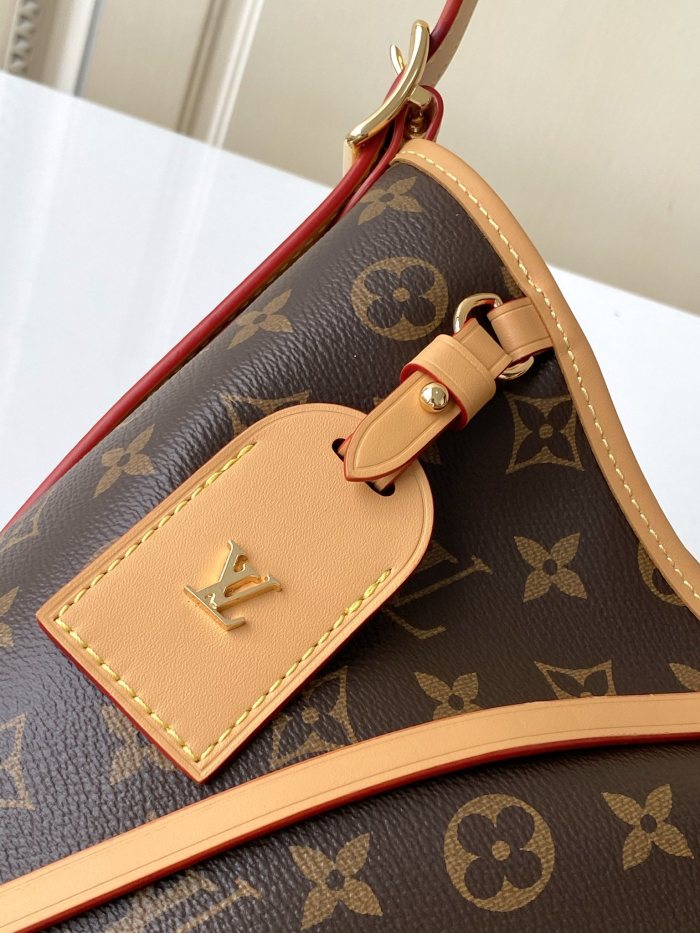 Handbag  Louis Vuitton  M46203  size 29×12×24 cm