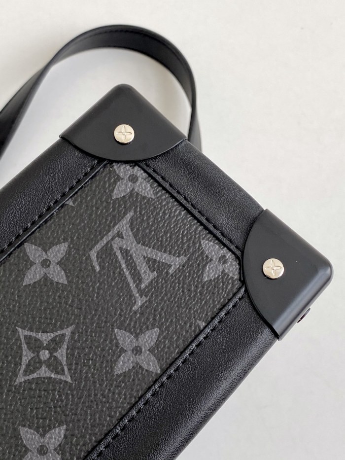 Handbag  Louis Vuitton  M44730  size 25×18×10 cm