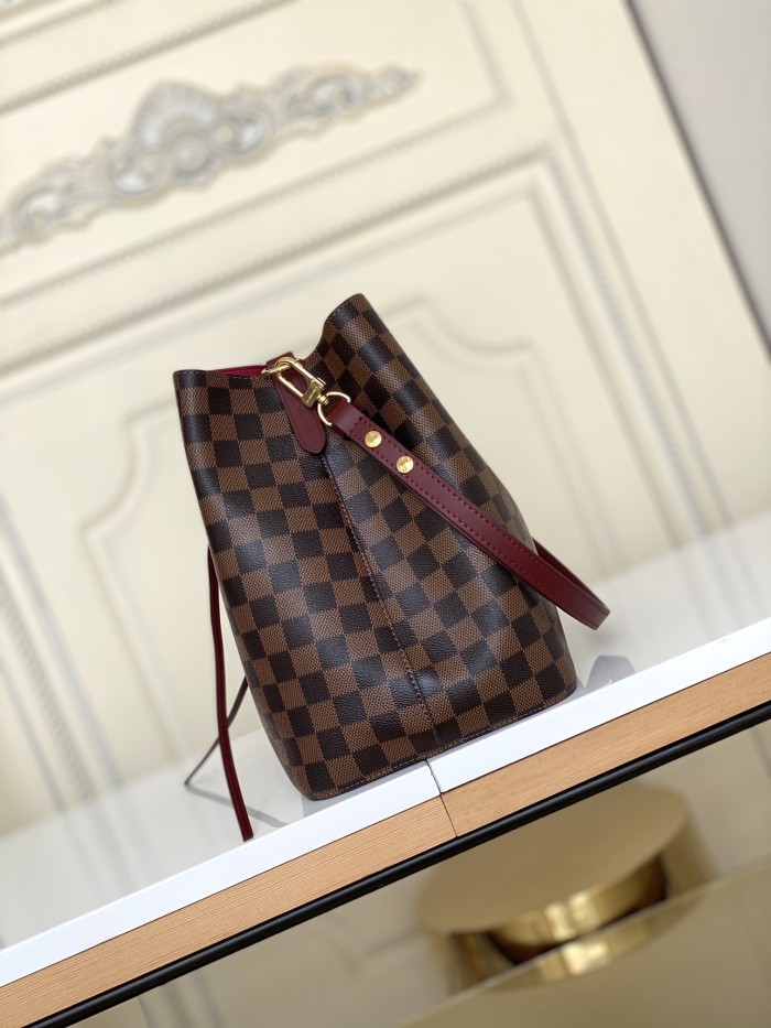 LOUIS VUITTON NOE Leather Bucket Bag, Portable Crossbody Bag, Shoulder Bag Women's N40214 size 26*17.5*26 cm