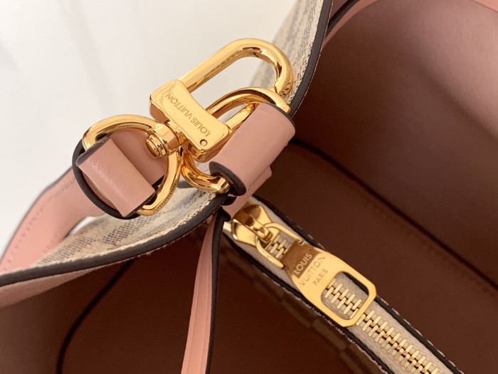 LOUIS VUITTON NOE Checkerboard Leather Bucket Bag, Portable Crossbody Bag, Shoulder Bag Women's Light Pink Rose N40152 size  25.91*17.53*25.91 cm