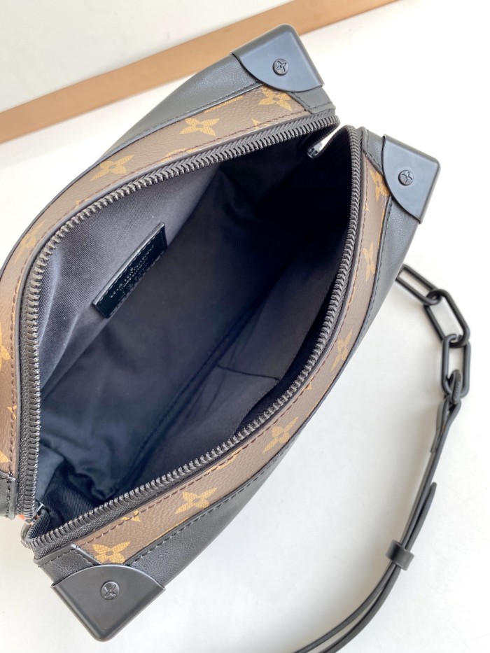  Handbag   Louis Vuitton   M44478  size  25×18×10 cm