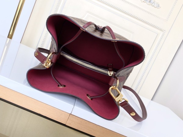 LOUIS VUITTON NOE Leather Bucket Bag, Portable Crossbody Bag, Shoulder Bag Women's N40214 size 26*17.5*26 cm