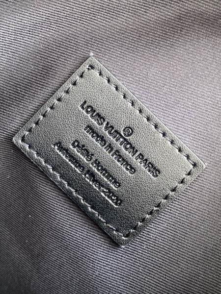 Handbag  Louis Vuitton  M44730  size 25×18×10 cm