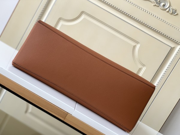 Handbag  Louis Vuitton M58927  size  42.0 x 28.0 x 15.0  cm