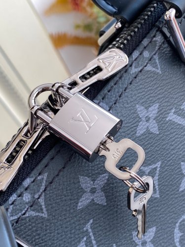 Handbag  Louis Vuitton  M45392 size 50*29*22 cm