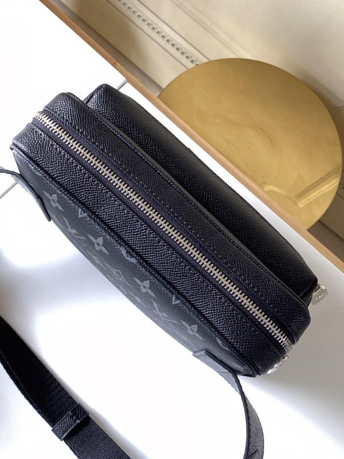  Handbag   Louis Vuitton  M30245  size  21.0 x 17.0 x 5.0 cm