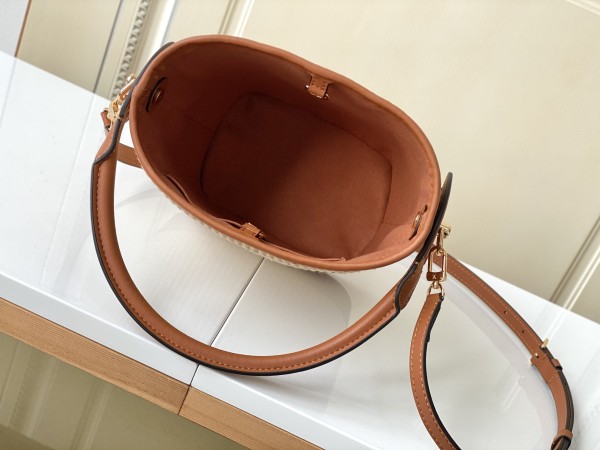 Handbag  Louis Vuitton  m59961  size  24 x 19 x 18.5  cm