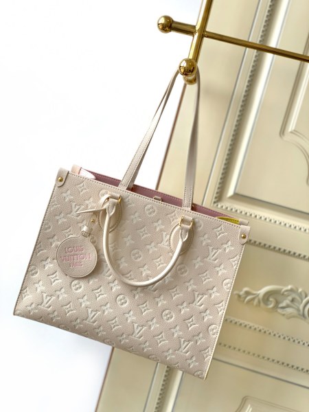 Handbag Louis Vuitton M46128 size 35*14*27 cm