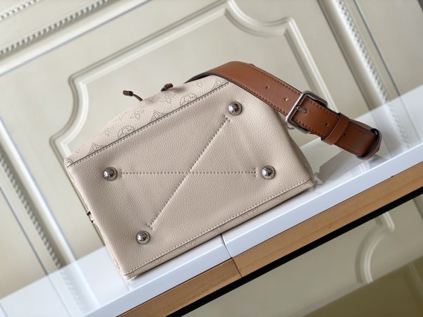 Handbag  Louis Vuitton  M55799  size  25×25×20 cm