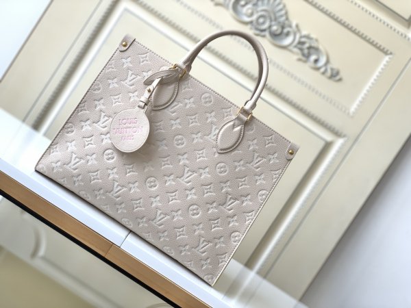 Handbag Louis Vuitton M46128 size 35*14*27 cm