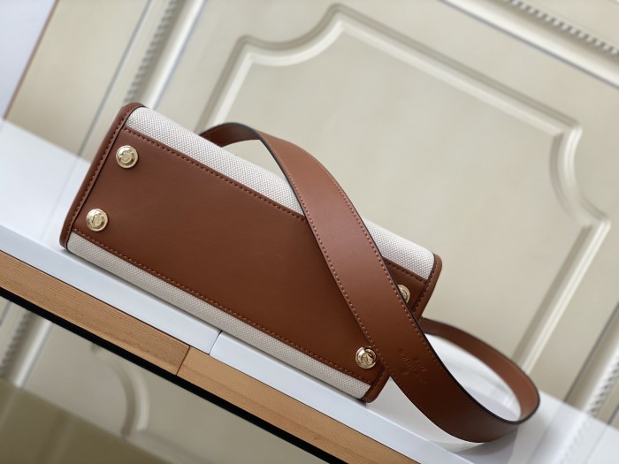 LOUIS VUITTON M22195 On My Side Mm M22191 size 30.5*14*24.5cm