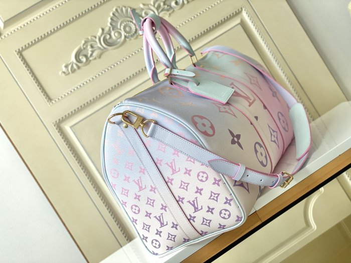  Handbag  Louis Vuitton  59943  size 45 x 27 x 20  cm 