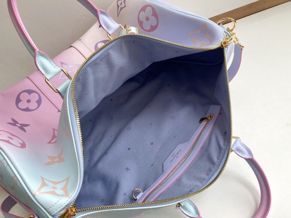  Handbag  Louis Vuitton  59943  size 45 x 27 x 20  cm 