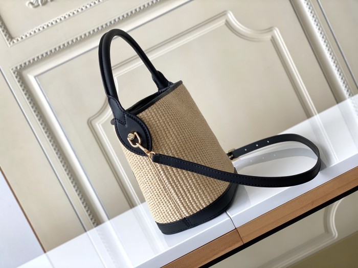  Handbag   Louis Vuitton   59961  size  24 x 19 x 18.5 cm