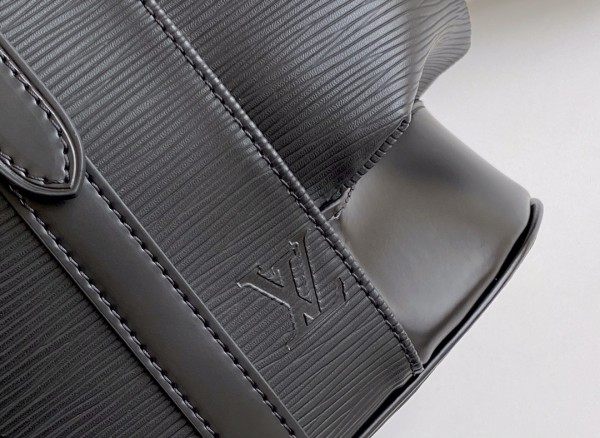 Handbag   Louis Vuitton M41709  size  34*13*47 cm