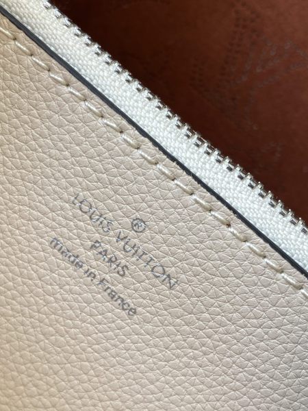 Handbag  Louis Vuitton  M55799  size  25×25×20 cm