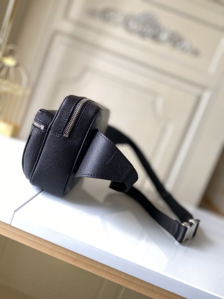  Handbag   Louis Vuitton  M30245  size  21.0 x 17.0 x 5.0 cm