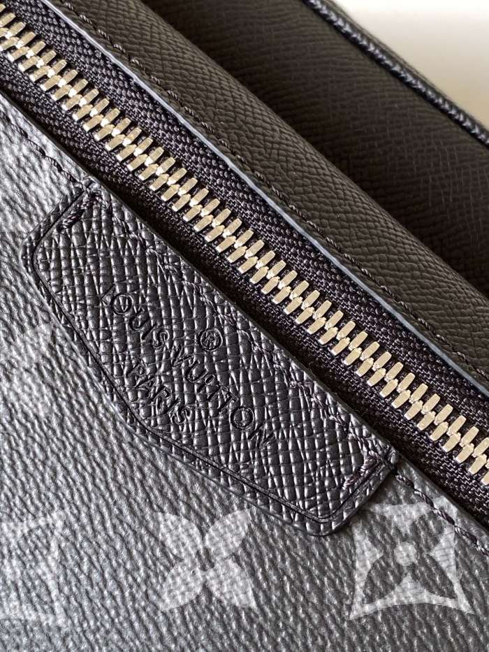  Handbag   Louis Vuitton  M30245  size  21.0 x 17.0 x 5.0 cm