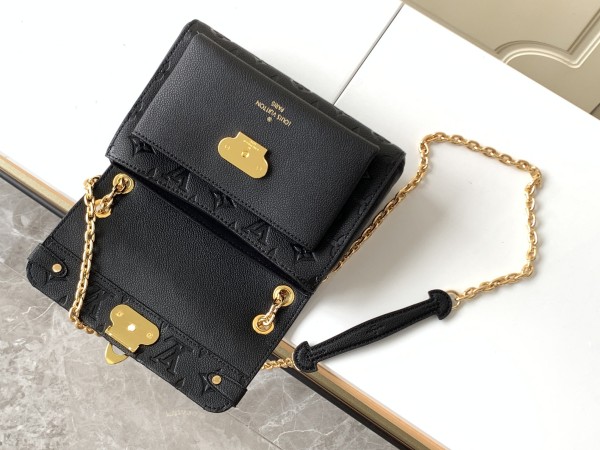  Handbag   Louis Vuitton  M44550  size  21x15x8 CM 