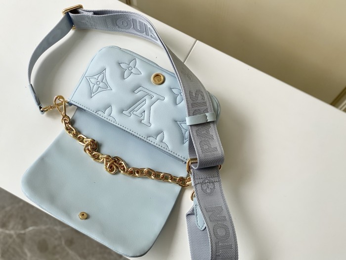  Handbag   Louis Vuitton  M81399  size  20.0 x 12.0 x 6.0  cm