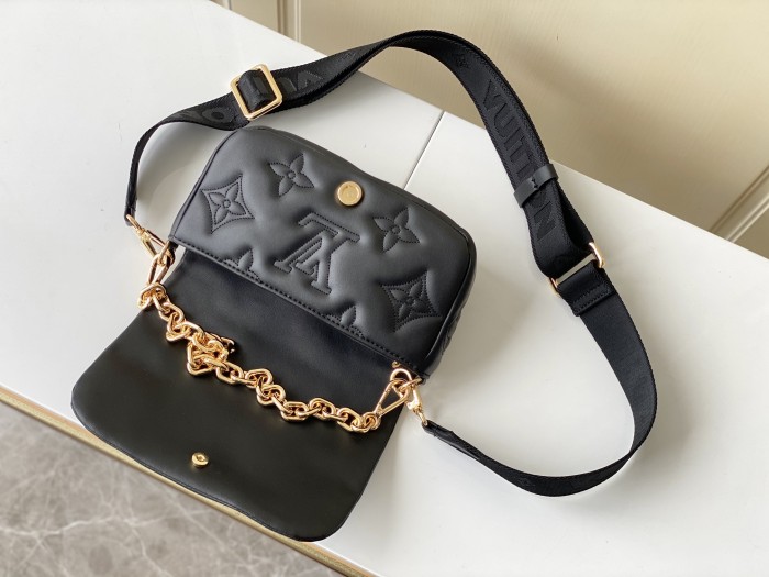 Handbag   Louis Vuitton    81398  size  20.0 x 12.0 x 6.0 cm