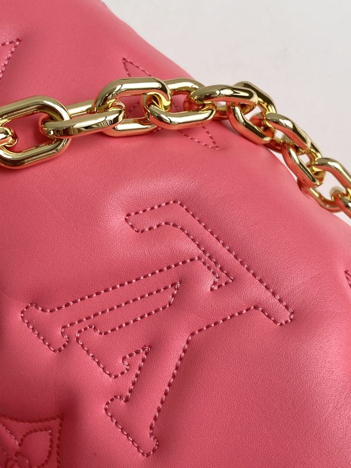 Handbag   Louis Vuitton  M59826  size  20x10x10 cm