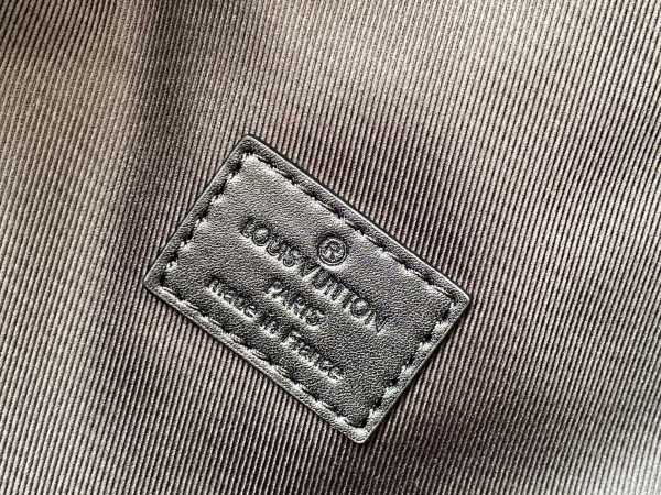 Handbag   Louis Vuitton  M57079  size  43 x 30 x 14 cm