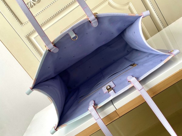 Handbag   Louis Vuitton  M46076  size  41 x 34 x 19  cm