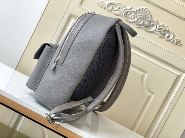 Handbag   Louis Vuitton  M59325 size 43 x 30 x 14  cm