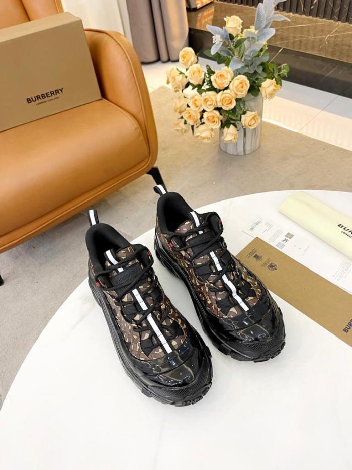 Burberry Arthur Monogram Print Black Bridle Brown