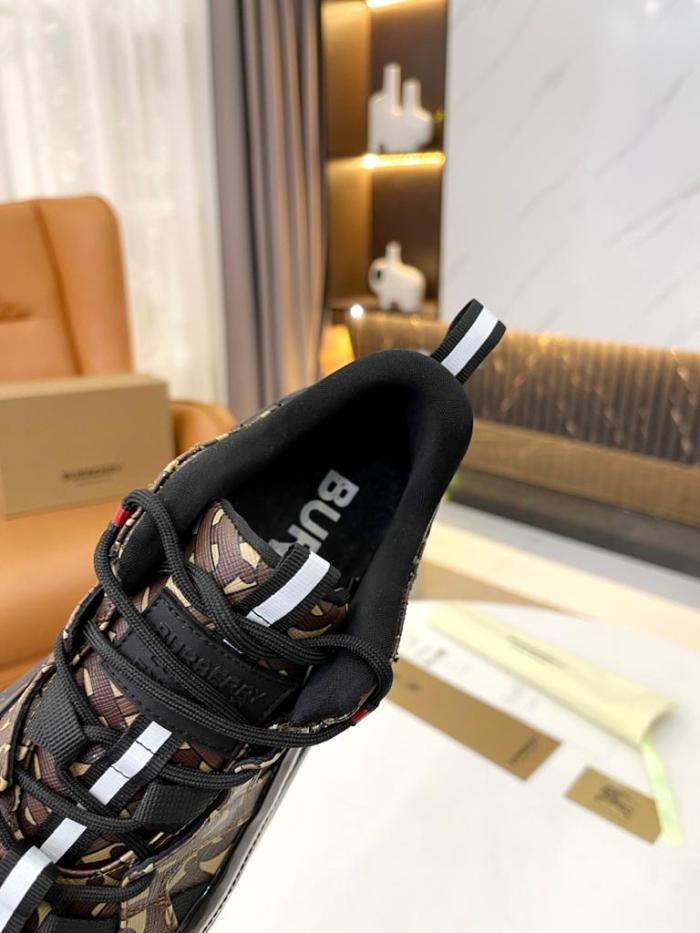 Burberry Arthur Monogram Print Black Bridle Brown